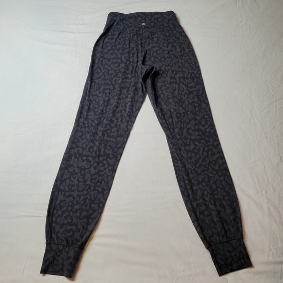 Lululemon Women's Size 2 Align Jogger 28" Formation Camo Deep Coal Multi - Picture 5 of 7